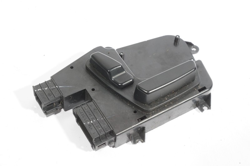 2008-2012 MERCEDES BENZ GL450 X164 FRONT RIGHT PASSEGER SIDE SEAT SWITCH CONTROL