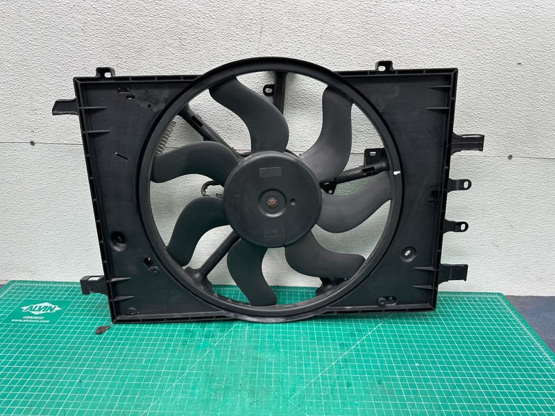 16-19 INFINITI Q50 2.0L ENGINE COOLING RADIATOR FAN MOTOR W/ SHROUD OEM