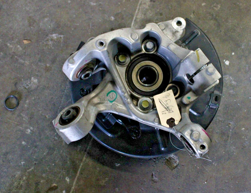 2020-2025 SUBARU LEGACY AWD REAR LEFT SIDE SPINDLE KNUCKLE WHEEL HUB OEM 15K mil