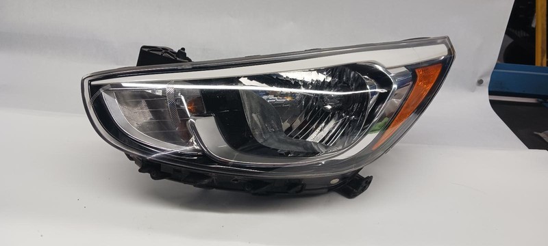 15-'17 HYUNDAI ACCENT Left Driver Headlight Headlamp OEM Grade B