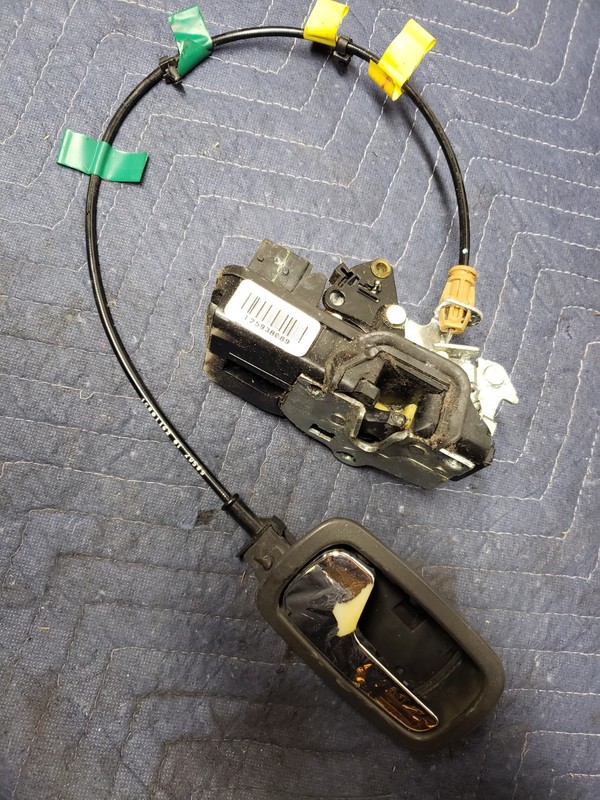05-10 COBALT 4 Door Left FrontDoor Latch