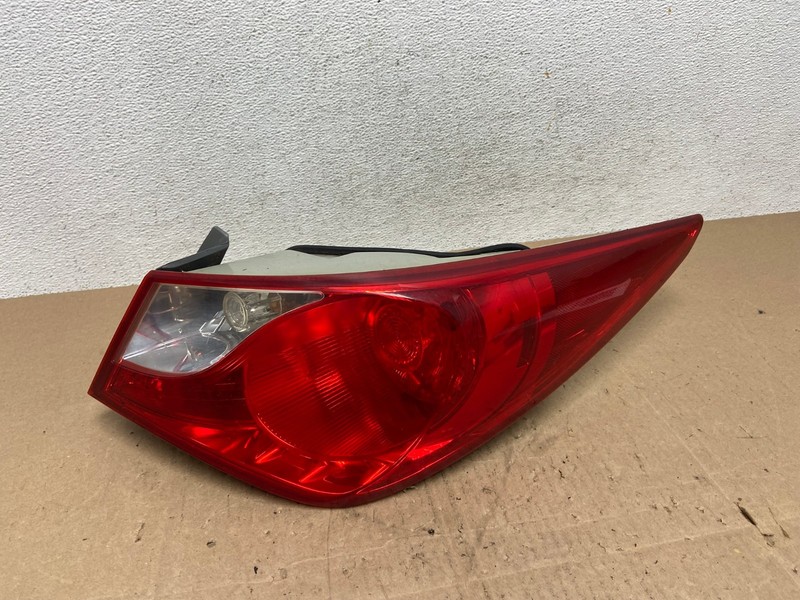 2011 2012 2013 Hyundai Sonata Right Passenger RH Tail Light Oem AE6172 LK