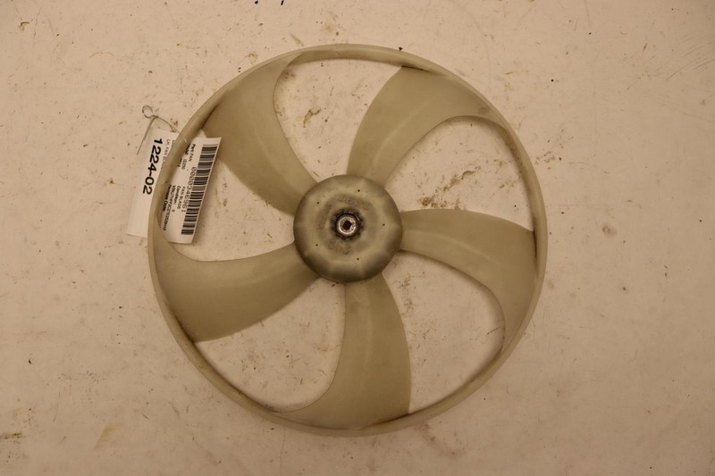 2014-2015 LEXUS IS250C CONVERTIBLE LEFT ENGINE RADIATOR COOLING FAN BLADE OEM