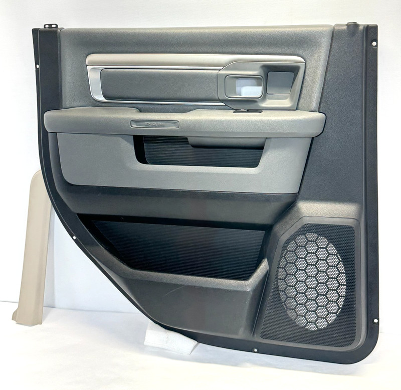✅ 2013-2024 RAM 1500 Classic 2500 3500 CREW CAB REAR LH LEFT DOOR TRIM PANEL OEM