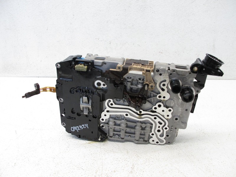13-17 AUDI B8 A4 A5 AUTOMATIC MECHATRONIC TRANSMISSION VALVE BODY 042324