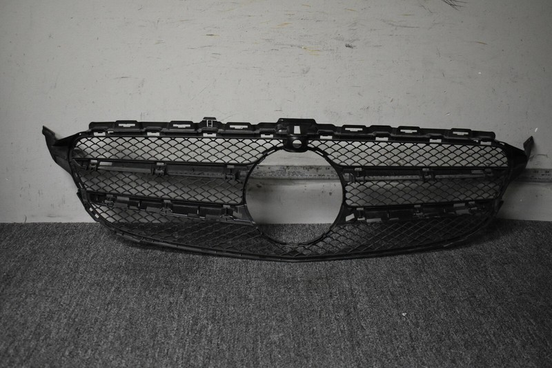 2015 2016 2017 MERCEDES C300 C400 W205 FRONT BUMPER GRILLE OEM #A205880