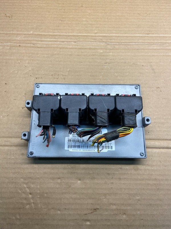 2011 Jeep Liberty 3.7L PCM ECM ECU Engine Control Module p68057302ab AE4718 DW