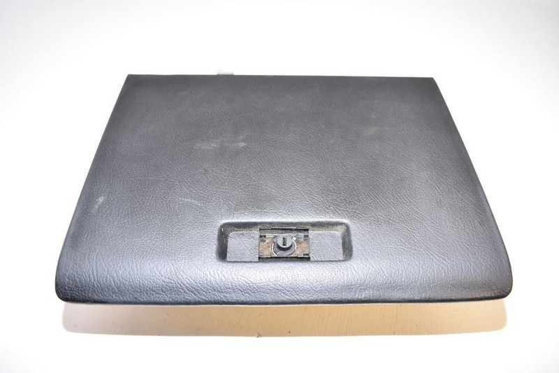 1983-1989 NISSAN 300ZX Z31 3.0L MT GLOVE BOX COMPARTMENT OEM