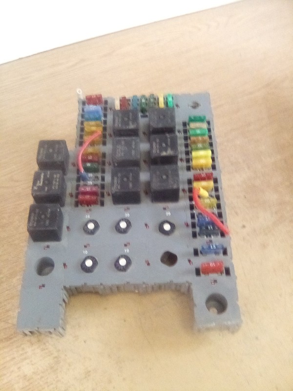 2002 Peterbilt 387 Fuse/Relay Box