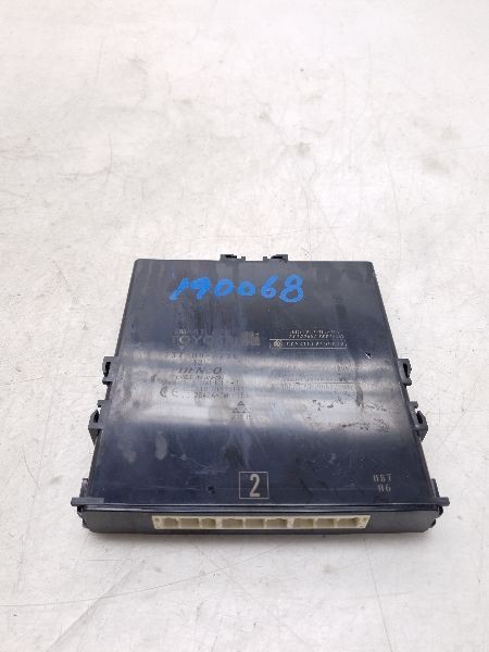 16-18 TOYOTA PRIUS THEFT-LOCKING SECURITY CONTROL MODULE ECM ASSEMBLY