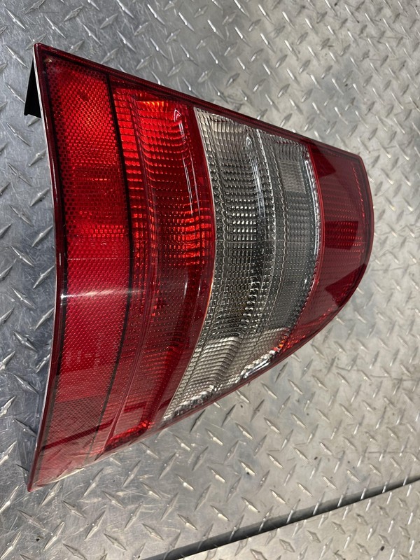 Tail 1998-2001 Mercedes Benz ML55 AMG W163 Passenger Right Tail Light Tail Lamp