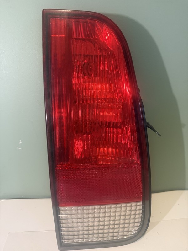 2003-2005 LINCOLN AVIATOR LEFT INNER Trunk Lid mounted TAIL LIGHT 2C54-13405-A