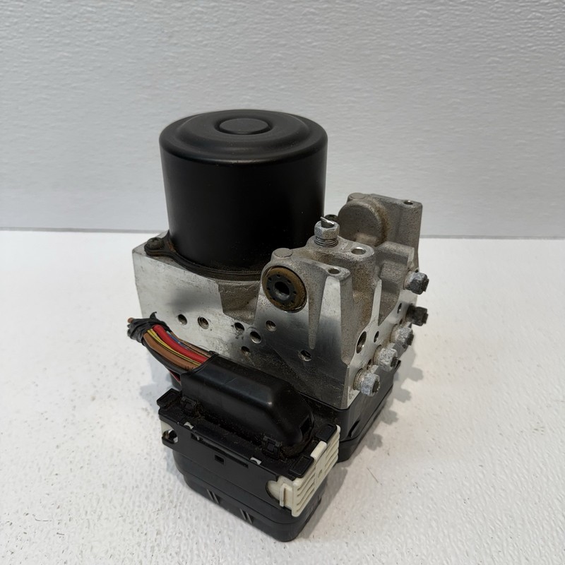 2004 2005 2006 Lexus LS430 Anti-Lock Brake System ABS Pump OEM 44540-50050