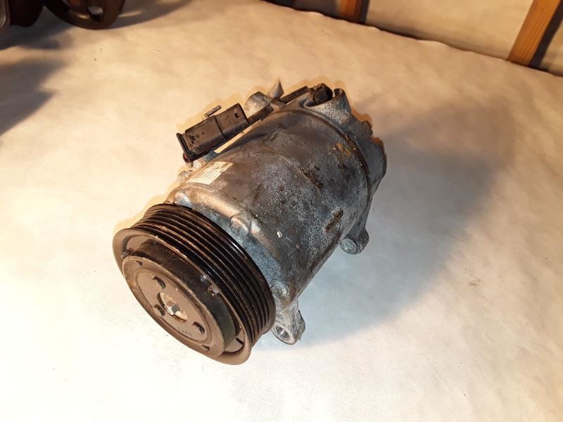 AC Compressor Fits 16-18 BMW X1 7640
