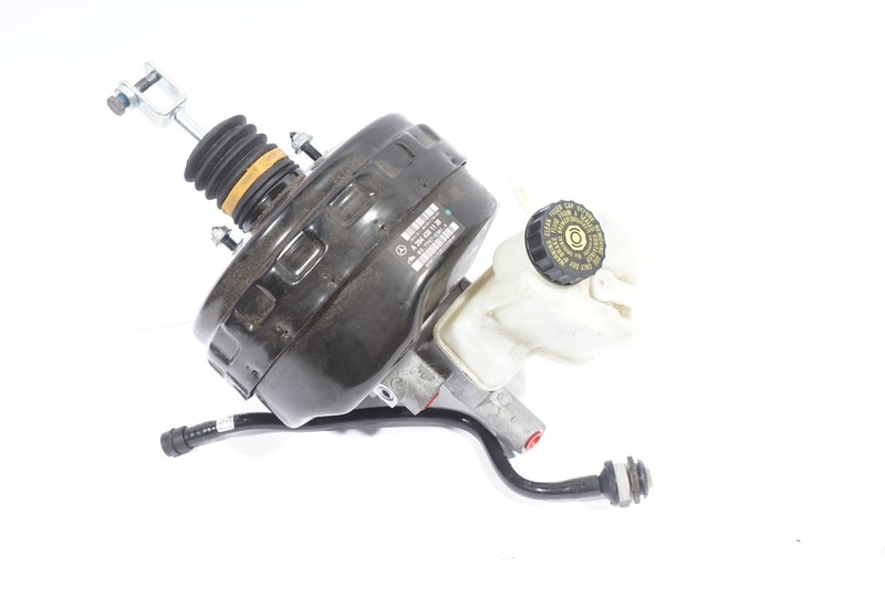2008 - 2014 MERCEDES BENZ C300 W204 BRAKE POWER BOOSTER MASTER CYLINDER OEM