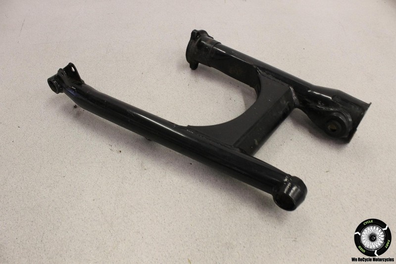 1996 Suzuki Intruder 1400 VS1400GLP REAR SWINGARM SUSPENSION ARM VS1400 VS 96
