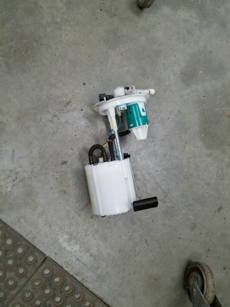 Fuel Pump Assembly 3.5L Fits 08-11 IMPALA 251490