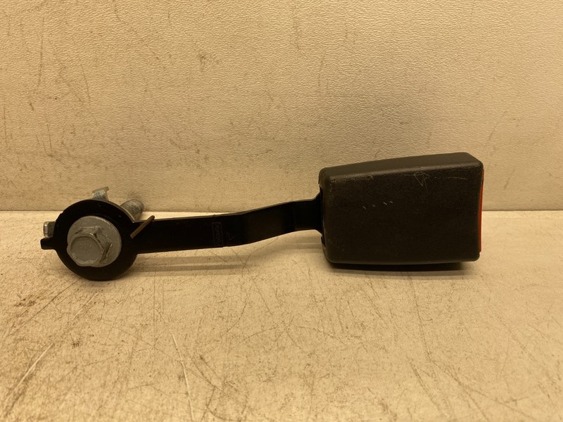 2011-2015 LINCOLN MKX RIGHT REAR SEATBELT BUCKLE LATCH RECEIVER BLACK OEM