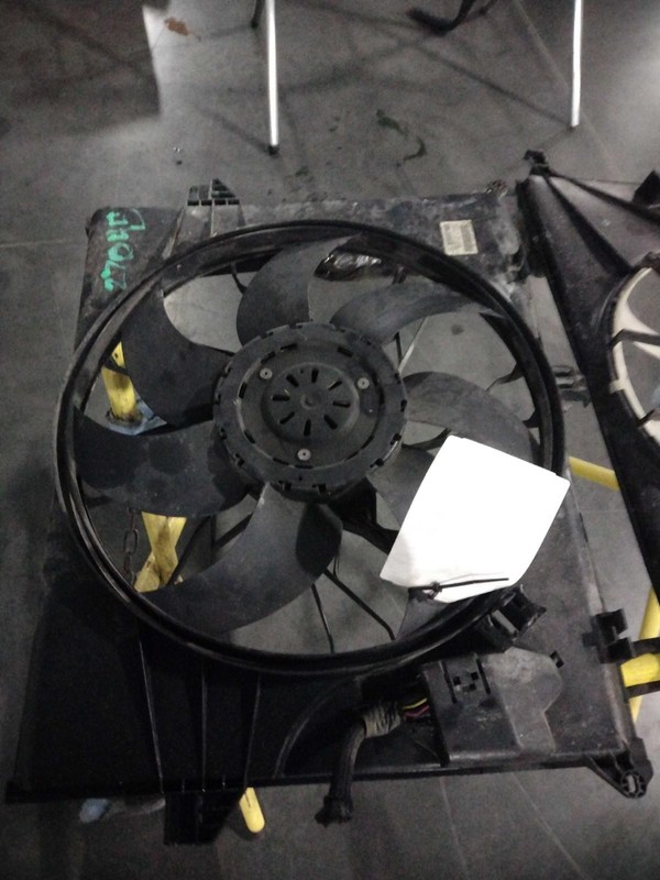 2008 MERCEDES-BENZ R-CLASS Engine Cooling Fan Motor OEM Black 150K Miles