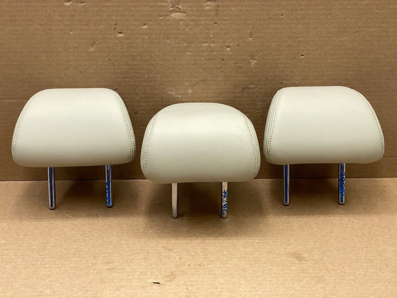 2014-2017 INFINITI Q50 REAR HEADREST SET OEM LOT782