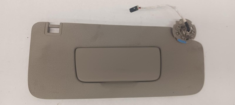 19-'24 CADILLAC XT4 right passenger Sun visor OEM Grade A!