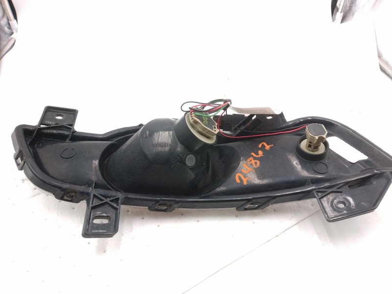 Used Turn Signal / Parking Light Assembly fits: 2011 Chevrolet Traverse Park Lam