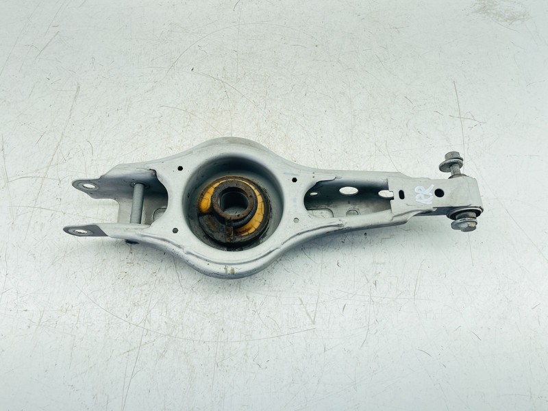 2018-2020 BUICK REGAL REAR RIGHT SIDE LOWER CONTROL ARM OEM 60K