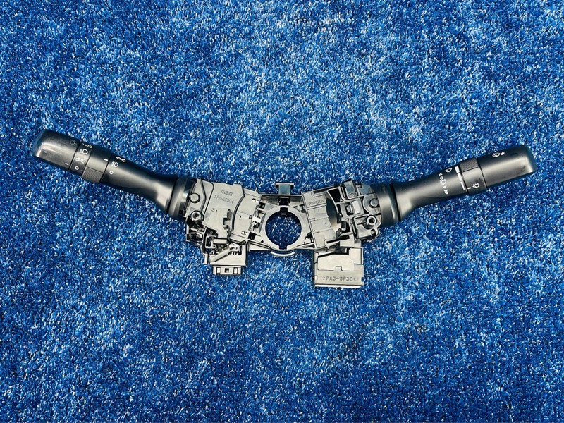 2006-2013 Lexus IS250 Steering Column Turn Signal Windshield Wiper Switch OEM