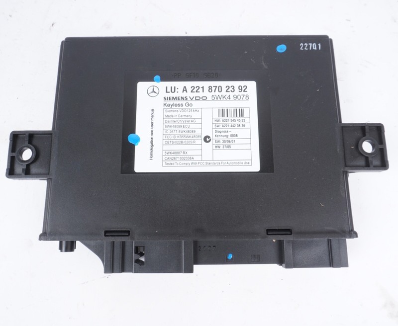 07-10 Mercedes W221 S550 CL550 Keyless Go Control Module 2218707392 OEM