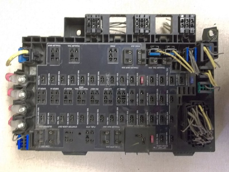 Semi Truck Fuse Panel Relay Block 12160982 *FREE SHIPPING*