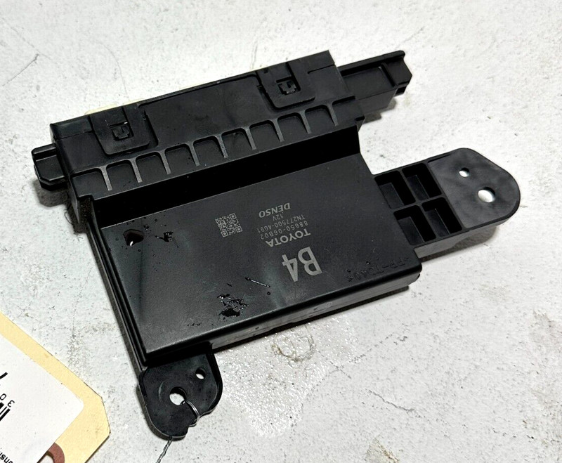 TOYOTA CAMRY SE 2020 HVAC A/C HEATER TEMPERATURE CONTROL MODULE OEM
