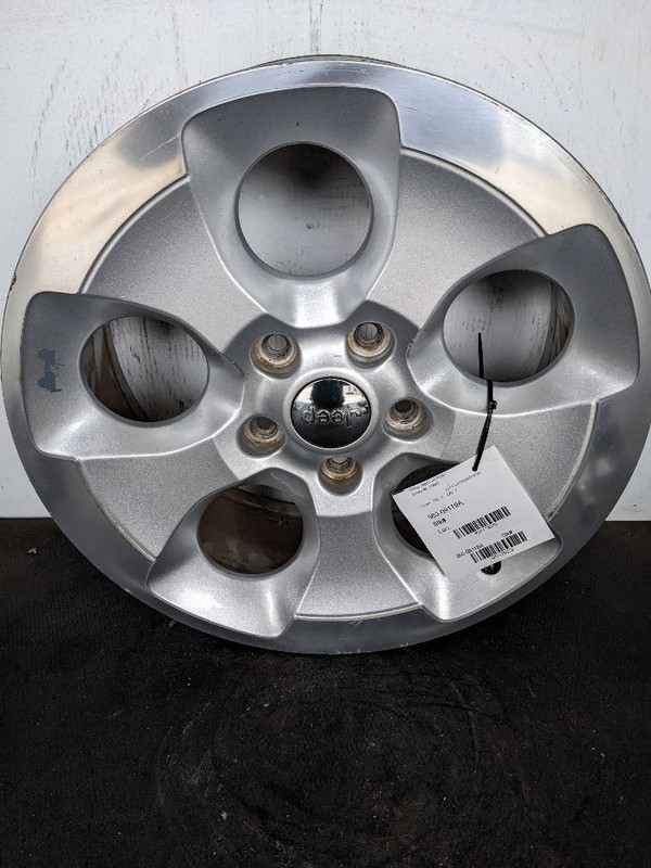 Wheel 18x7-1/2 5 Hole Silver Fits 13-15 WRANGLER 1179379