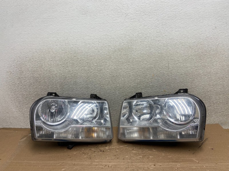 2005 2006 2007 Chrysler 300 Left+Right Halogen Headlights AB1215 DW