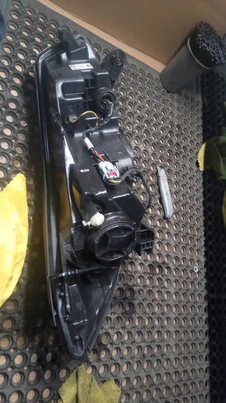 2019 Chevrolet Trax Left Headlight Assembly Black OEM Used 82K Miles