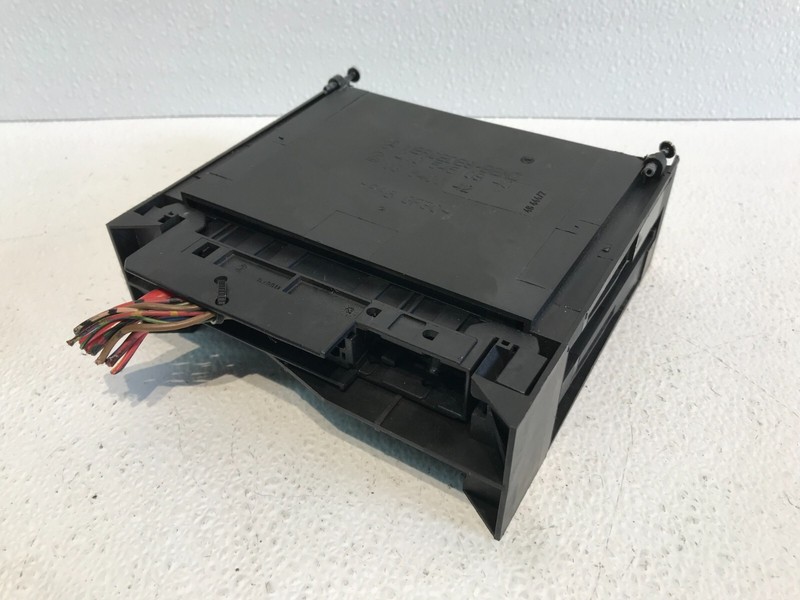 94-99 MERCEDES-BENZ S320 S420 S500 W140 BODY CONTROL MODULE BRACKET OEM