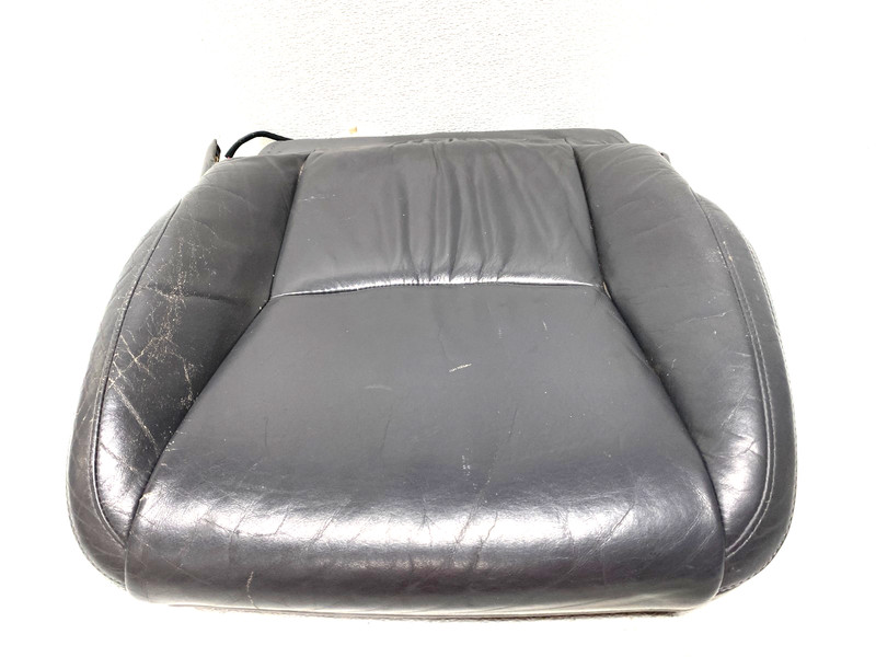03 04 05 LEXUS GX470 FRONT RIGHT SEAT LOWER CUSHION GRAY OEM #A0.15