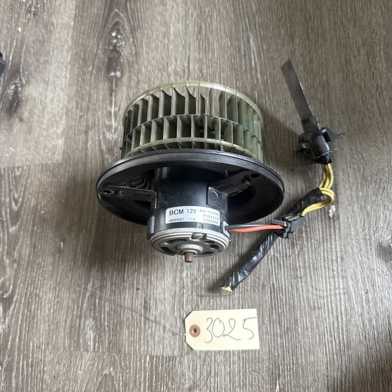 BCM BLOWER MOTOR 23902000F U8599001