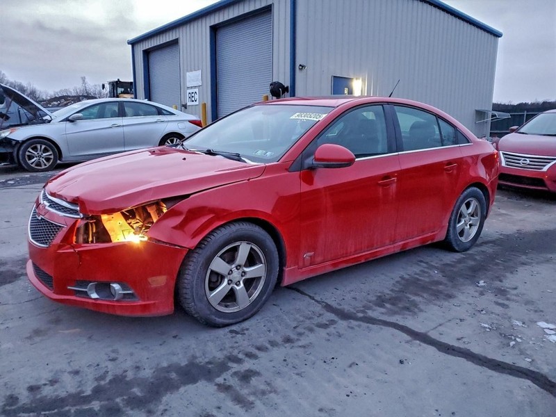 2013 Chevrolet Cruze Beam Axle Red OEM 12774829 155K Miles Warranty
