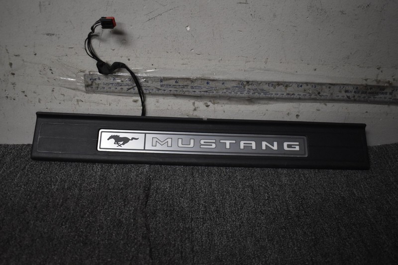 2015 FORD MUSTANG DOOR SILL ENTRY FACTORY OEM