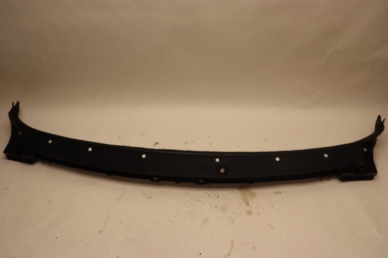 2007-2018 BMW X5 F15 FRONT WINDSHIELD WIPER COWL GRILLE VENT COVER PANEL OEM