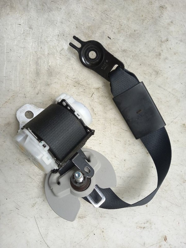 23 24 Toyota Sequoia 3rd Row Passenger Right Seat Belt Bench Seat BLK-040