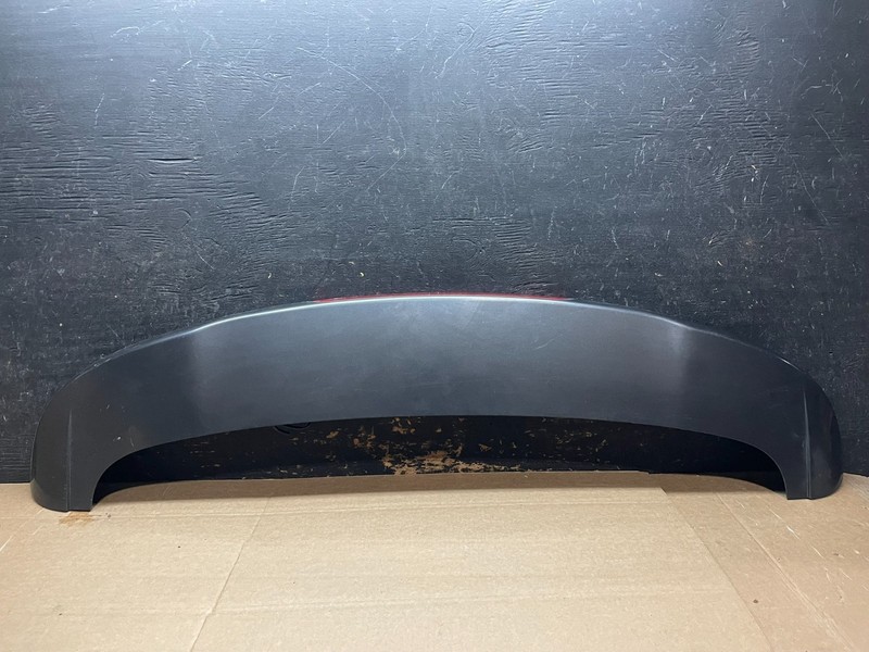 2015 to 2020 Kia Sedona Rear Trunk Spoiler Wing Oem Y9246 DG