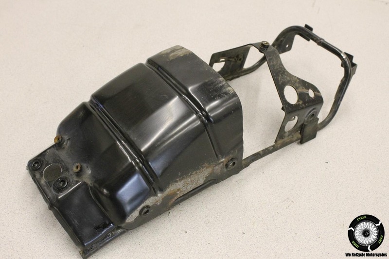 2003 Suzuki Marauder 800 Vz800 Rear Fender Mount Bracket Cover Skeleton VZ 03
