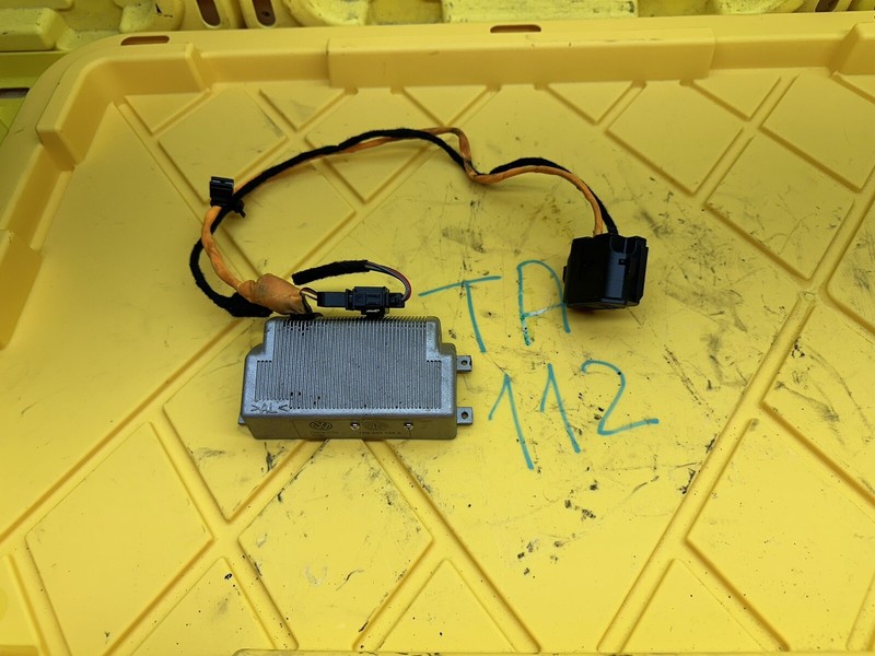 2011-2018 VW TOUAREG - Power Outlet Inverter 7P6907155D With Plug