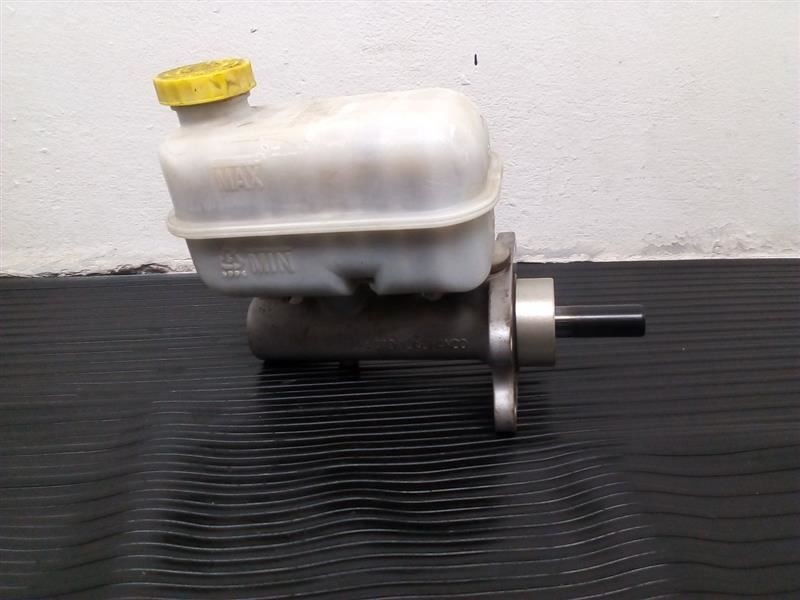 04-05 Dodge Durango Brake Master Cylinder W/ Traction Control OEM 05102283AA