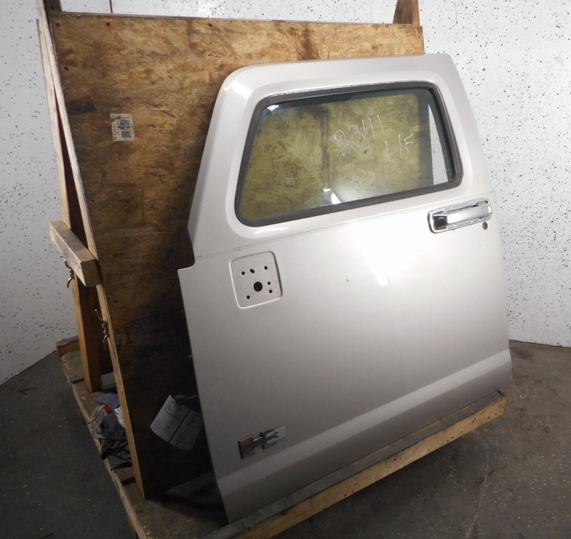 2006 2007 Hummer H3 Front Door Assembly Driver Left LH OEM *SEE NOTES*