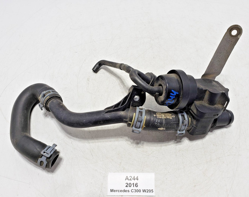 ✅ 2015-2018 OEM Mercedes W205 C300 M274 Engine Coolant Water Pump Hose Line