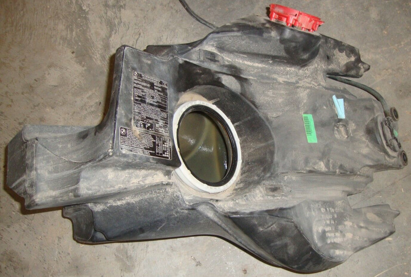2016 BMW F800 F800R F 800 R Fuel Gas Tank Container Petrol 16