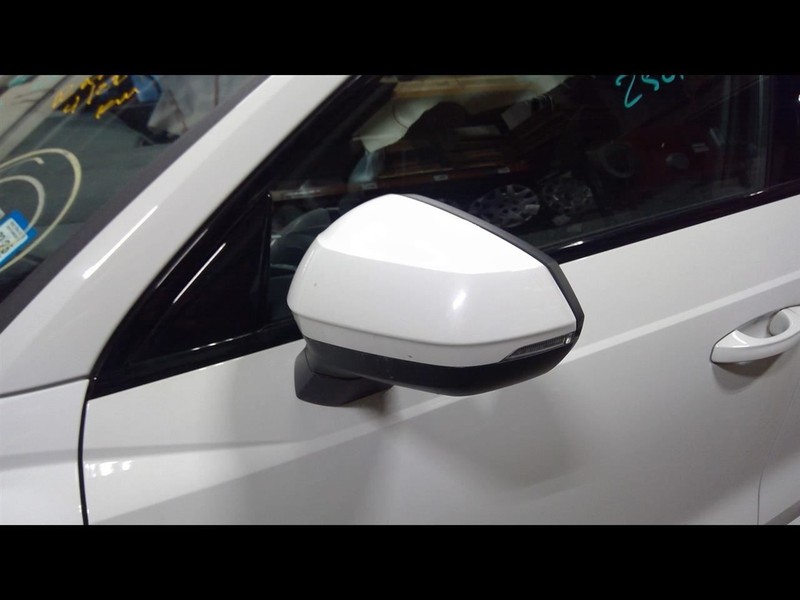 Driver Side View Mirror With Power Folding Opt KA6 Fits 19-23 AUDI Q3 1579288