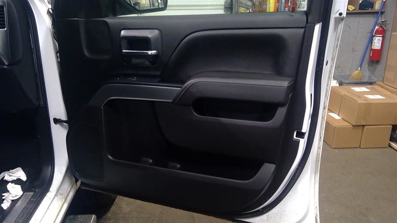 SILVERADO 1500 2016 Passenger Right Front Door Trim Panel 1793480